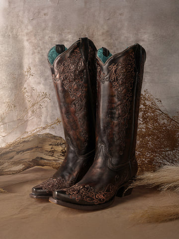 A4801 - WOMEN'S FLORAL EMBROIDERY BLACK AND HONEY SNIP TOE COWBOY