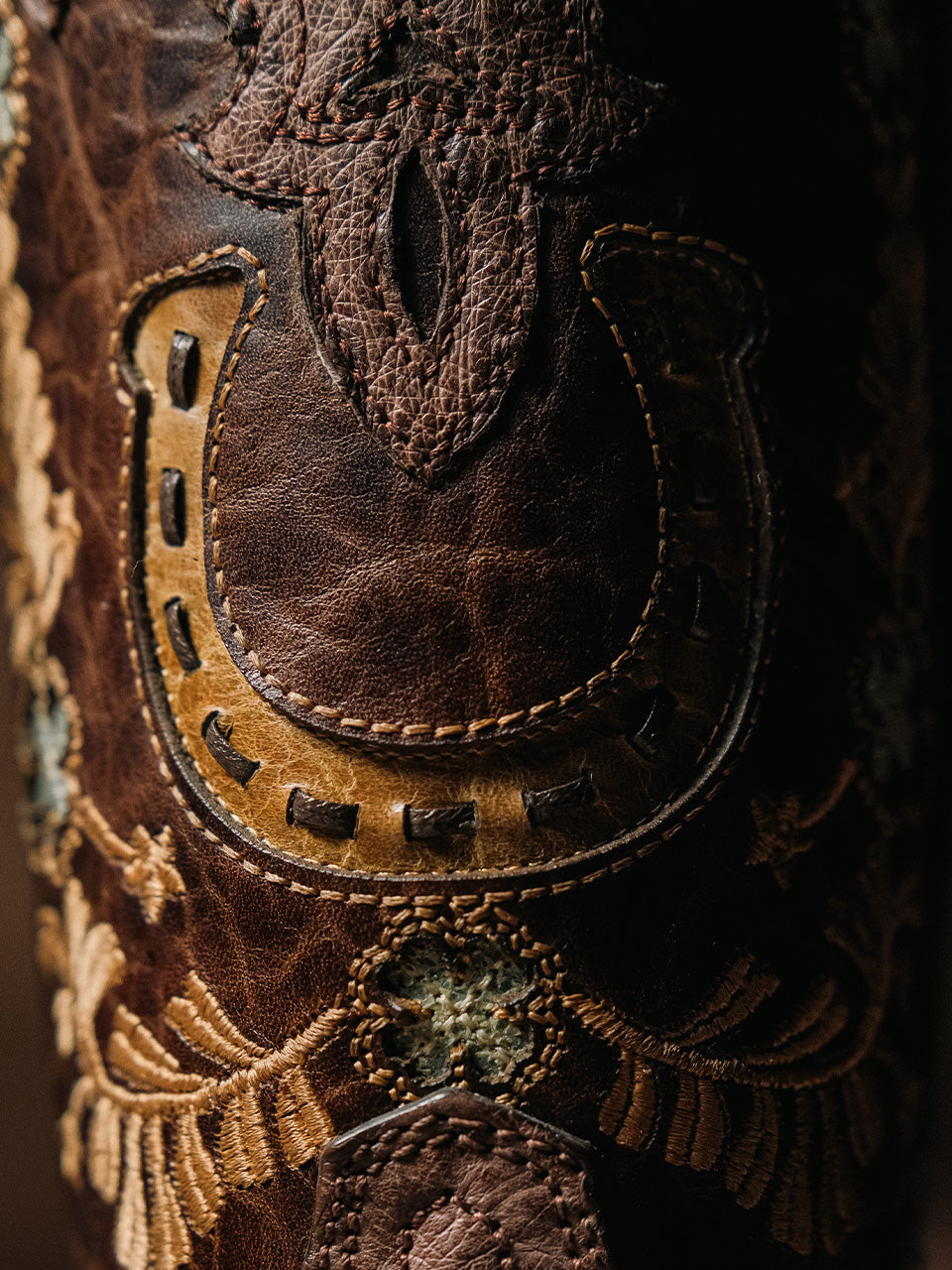 WOMENS_BROWN_HORSHOE_OVERLAY_EMBROIDERY_AND_HANDWOVEN_OSTRICH_SQUARE_TOE_COWBOY_BOOT-A4851-1