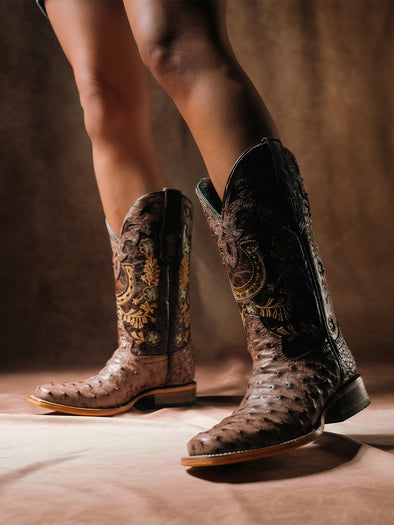 A4851 - WOMEN'S BROWN HORSHOE OVERLAY EMBROIDERY AND HANDWOVEN