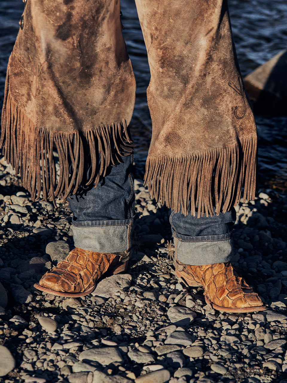 B5004 - MEN'S COGNAC EMBROIDERY SAND FISH PIRARUCU WIDE SQUARE TOE COWBOY BOOT