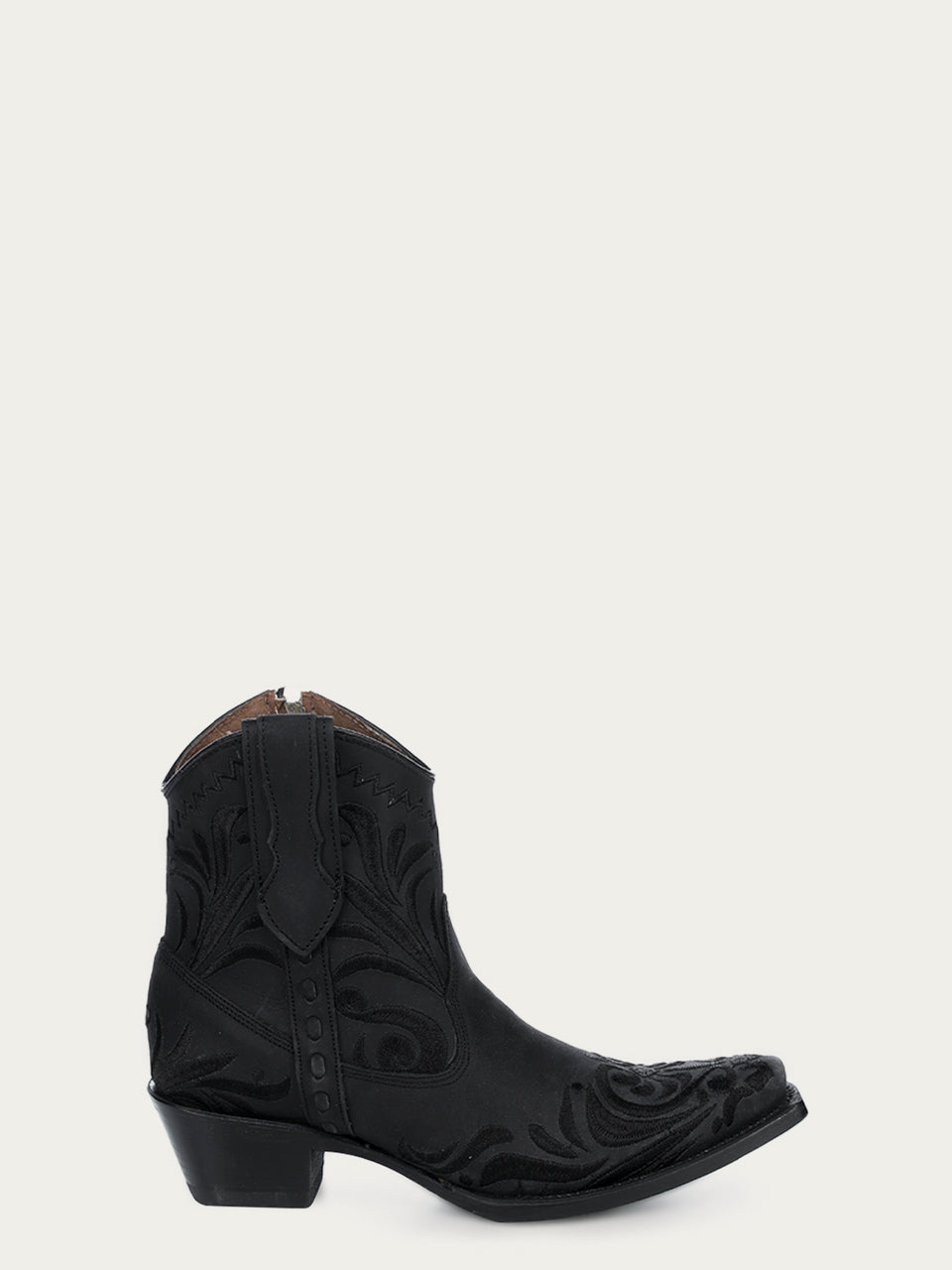 L6225 - WOMEN’S EMBROIDERY BLACK ANKLE SNIP TOE CIRCLE G COWBOY BOOT