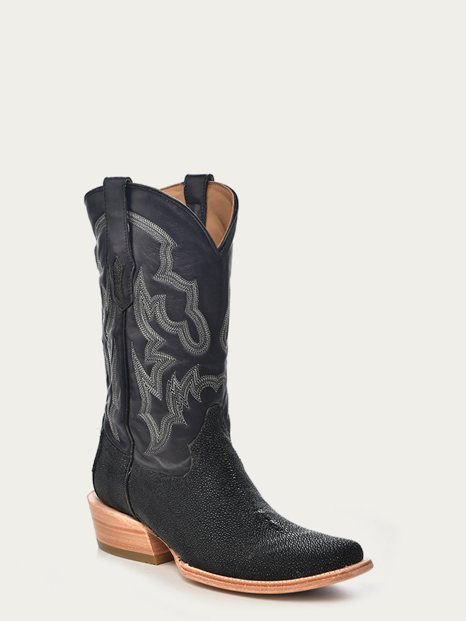 A4423 - MEN'S BLACK STINGRAY EMBROIDERY HORSEMAN TOE COWBOY BOOT