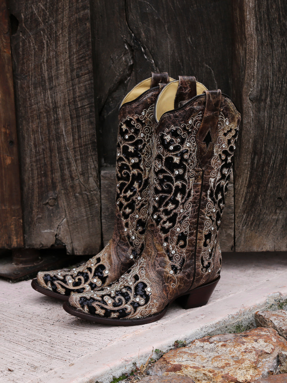 WOMENS BLACK GLITTER INLAY FLORAL OVERLAY WITH CRYSTALS AND STUDS SNIP TOE BROWN COWBOY BOOT-a3569