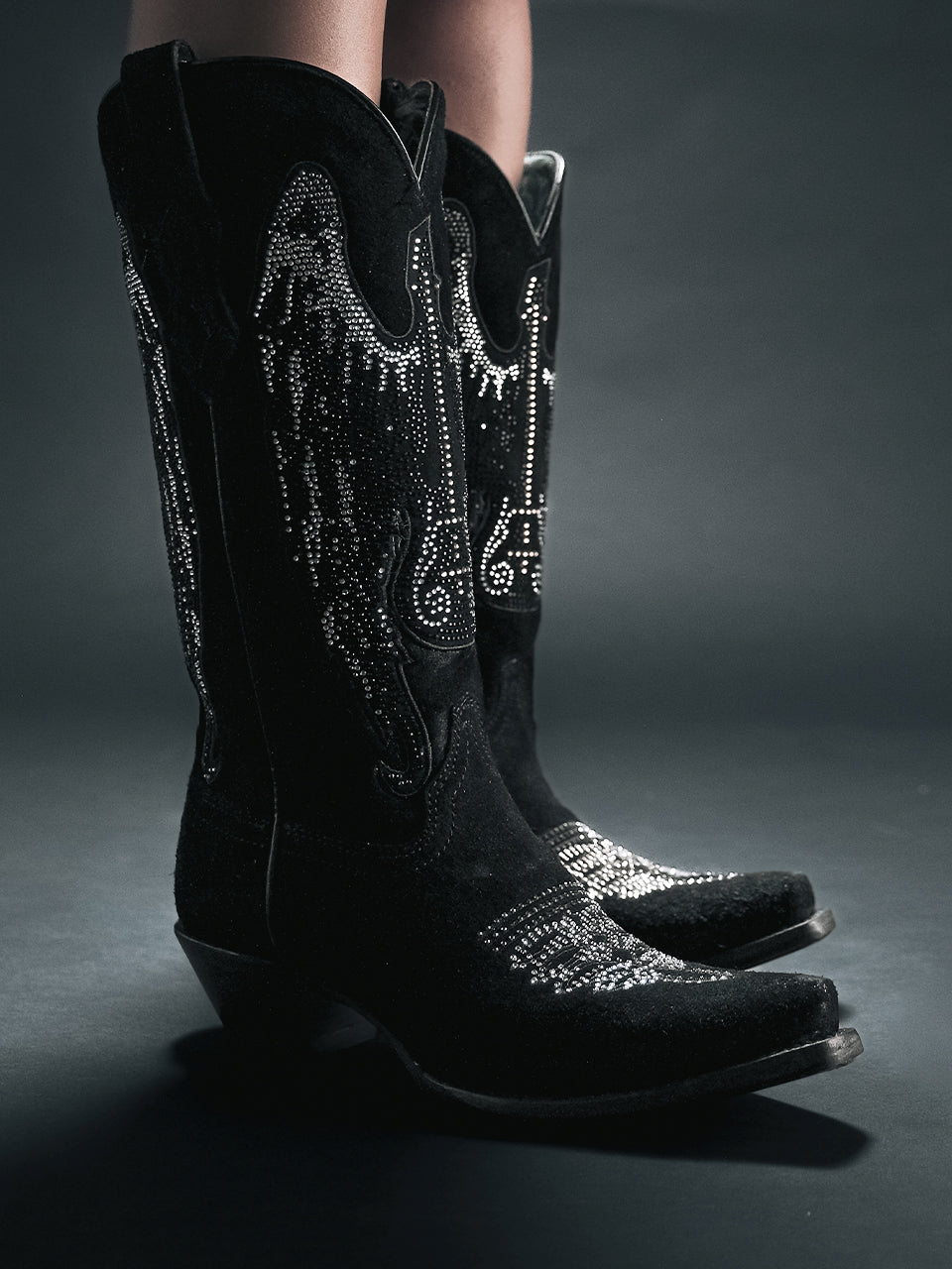 A4611 - WOMEN'S CRYSTALS WINGED GUITAR BLACK SNIP TOE COWBOY BOOT