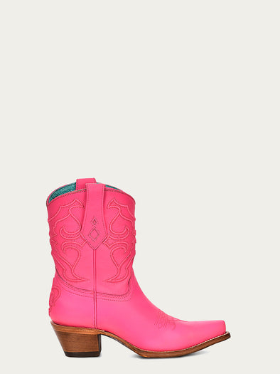 Z5137 - WOMEN'S EMBROIDERY FUCHSIA SNIP TOE ANKLE BOOT – Corral