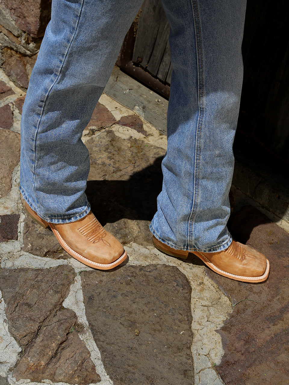 A4143 WOMEN'S EMBROIDERY SAND WIDE SQUARE TOE COWBOY BOOT