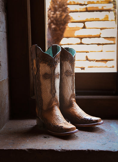 A4744 - WOMEN'S CROSS OVERLAY SAND JUTE WIDE SQUARE TOE COWBOY
