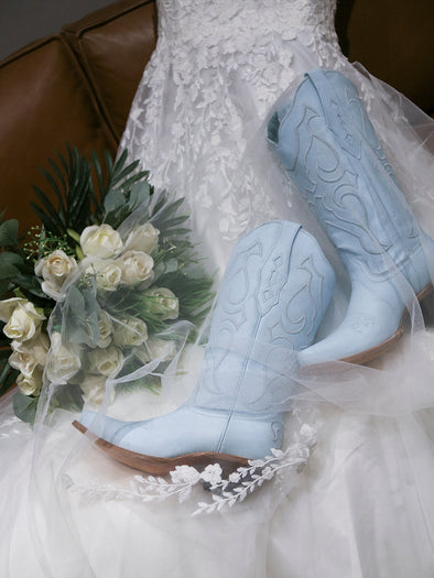 Baby Blue On Baby Blue Embroidery Womens Boots Z5253 6 / Blue / M